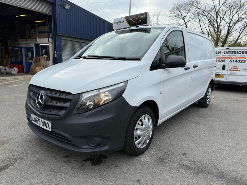 MERCEDES-BENZ VITO