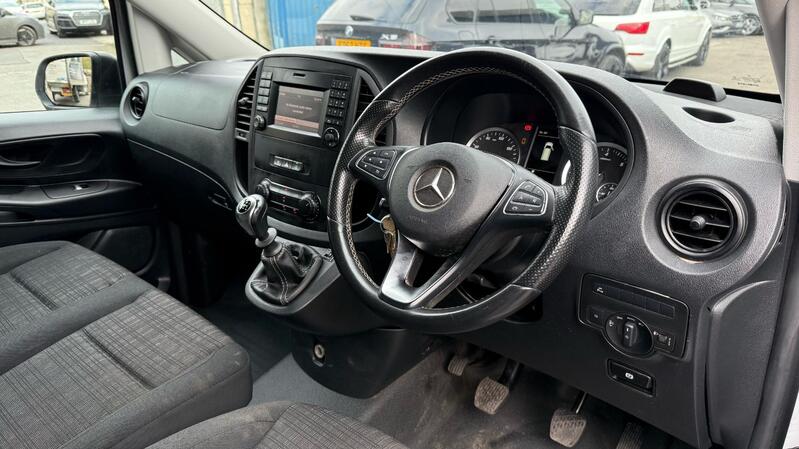 MERCEDES-BENZ VITO