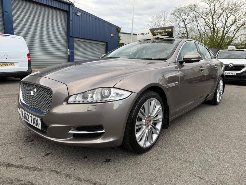 JAGUAR XJ