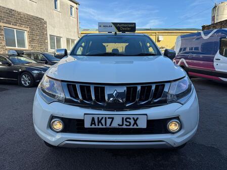 MITSUBISHI L200 2.4 DI-D DC Titan