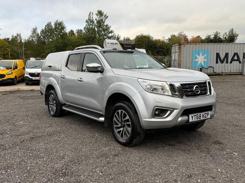 NISSAN NAVARA 2.3 dCi Tekna